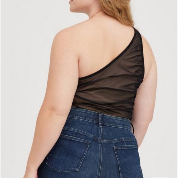 NWT Torrid Mesh One sholder Top Size 1 - Picture 3 of 6